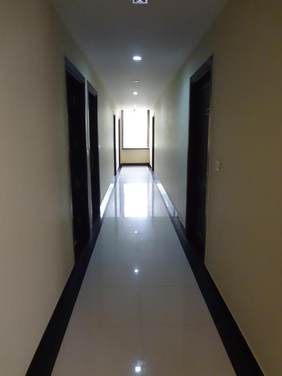 Hotel Siam International Delhi  Eksteriør billede