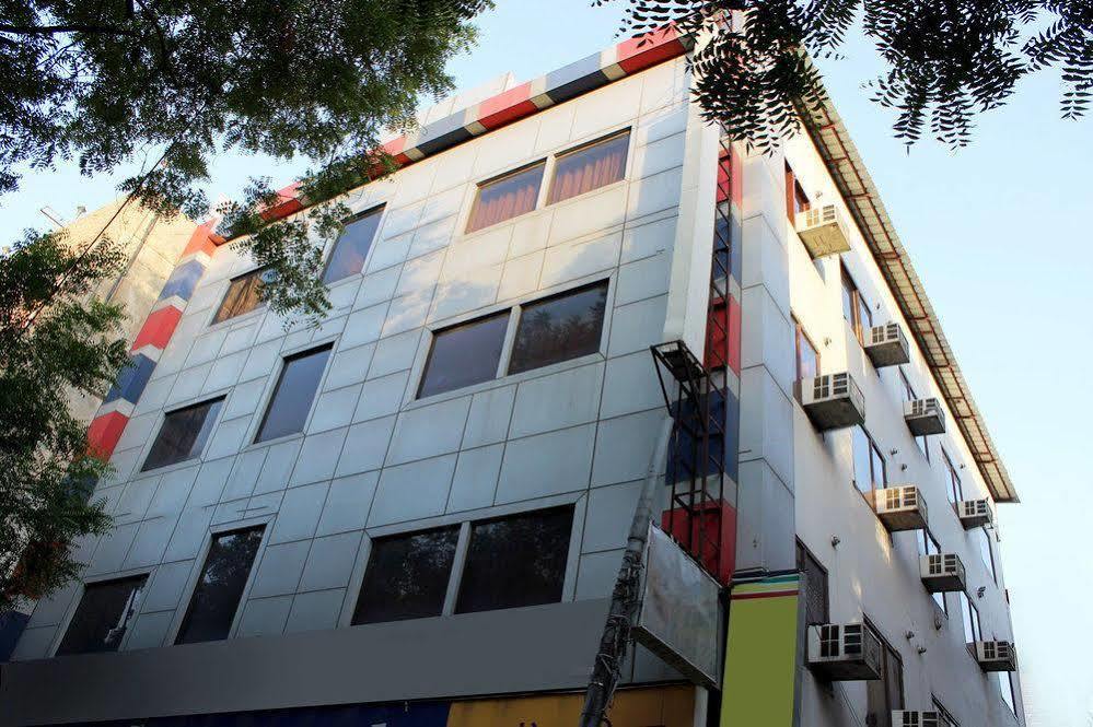 Hotel Siam International Delhi  Eksteriør billede