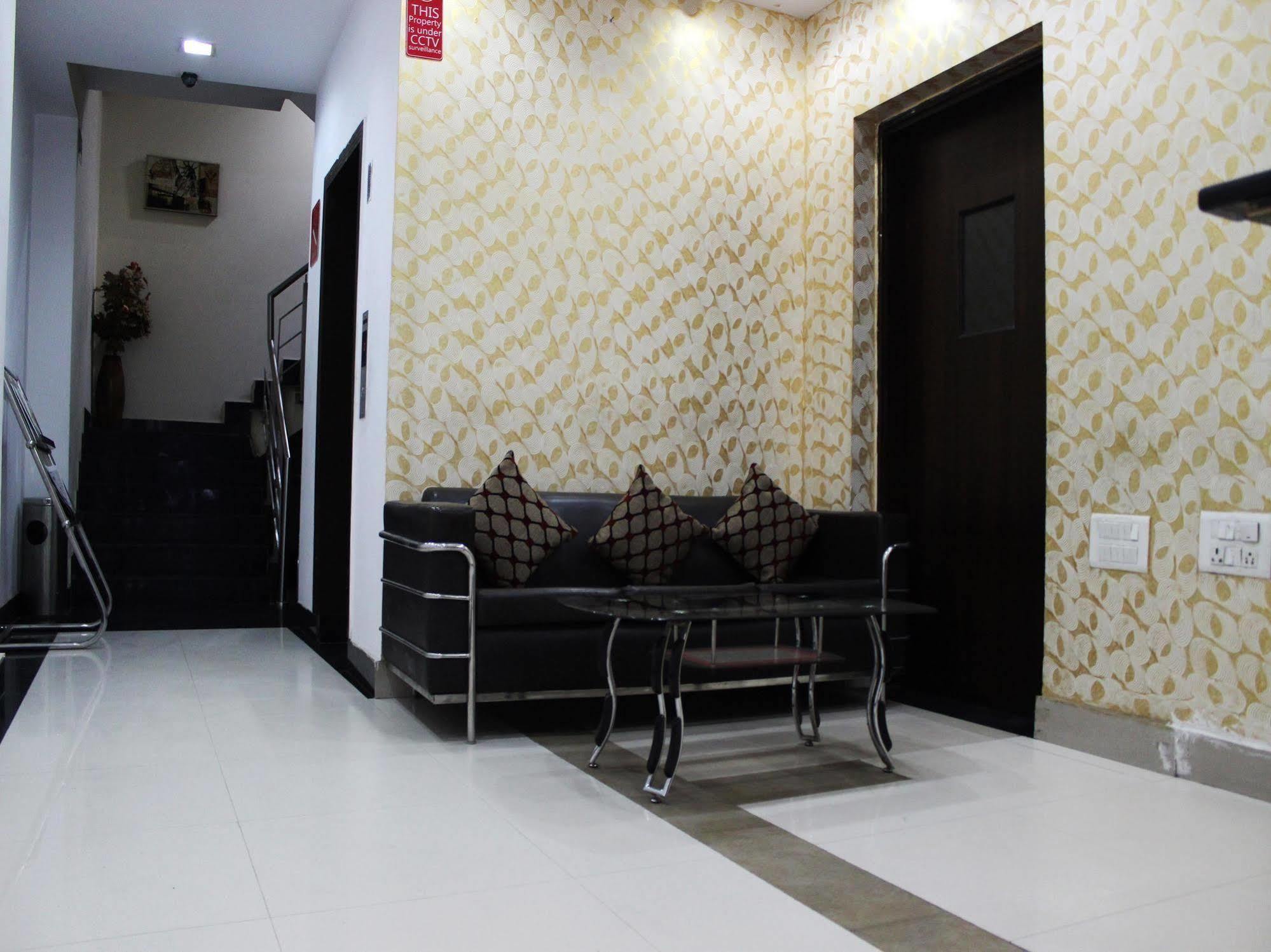 Hotel Siam International Delhi  Eksteriør billede